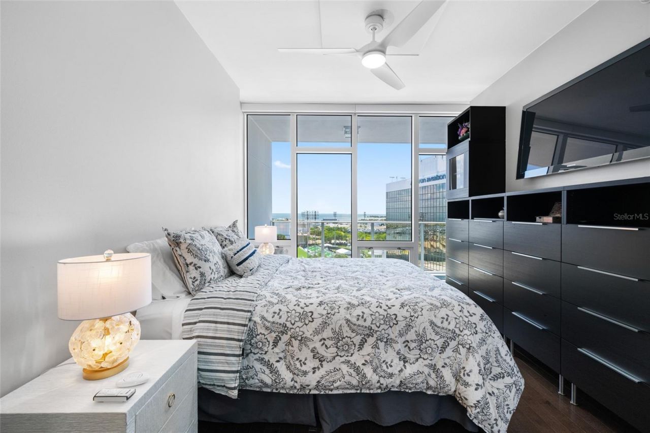175 1st Street S, Unit 1204, Saint Petersburg, FL 33701 Photo
