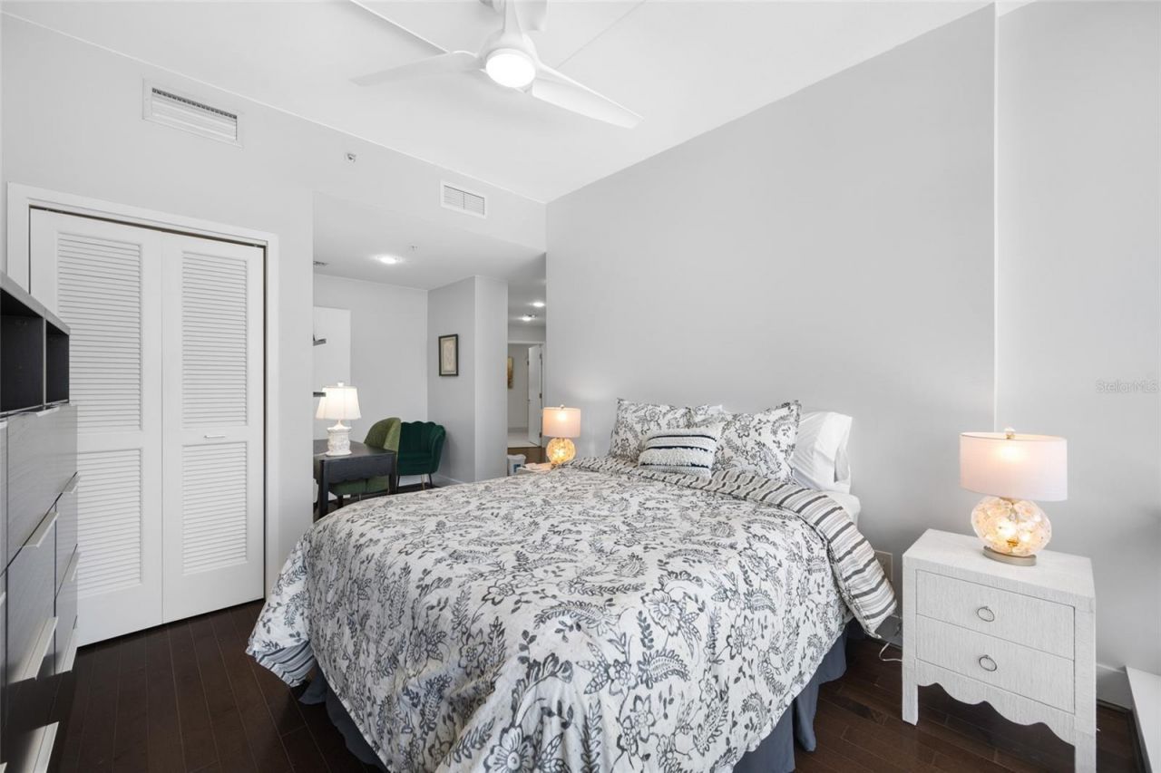 175 1st Street S, Unit 1204, Saint Petersburg, FL 33701 Photo