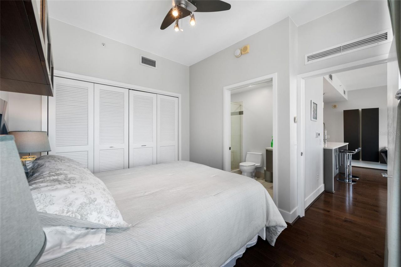 175 1st Street S, Unit 1204, Saint Petersburg, FL 33701 Photo