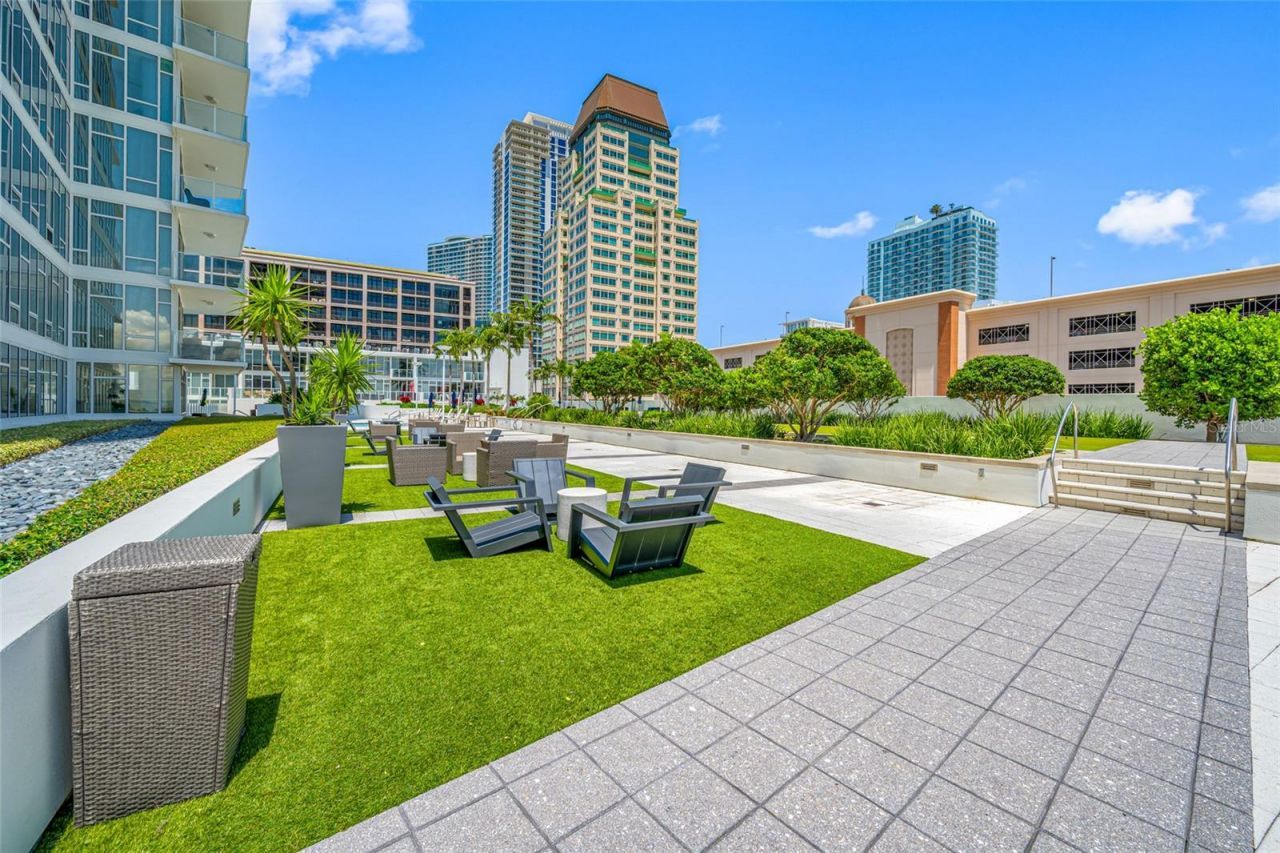 175 1st Street S, Unit 1204, Saint Petersburg, FL 33701 Photo