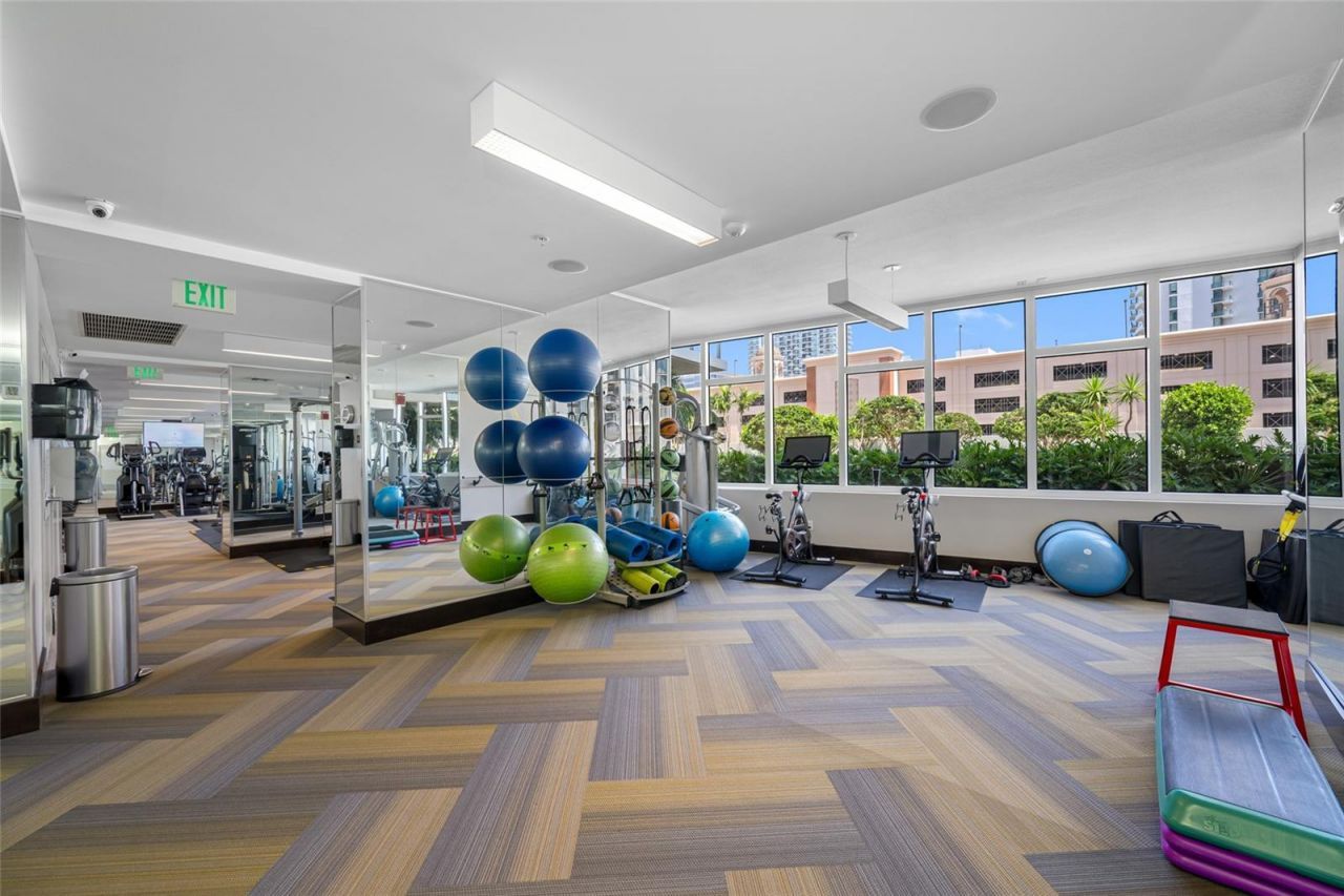 175 1st Street S, Unit 1204, Saint Petersburg, FL 33701 Photo