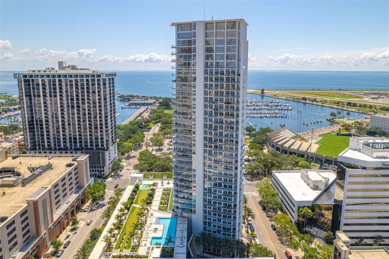 175 1st Street S, Unit 1204, Saint Petersburg, FL 33701 Photo