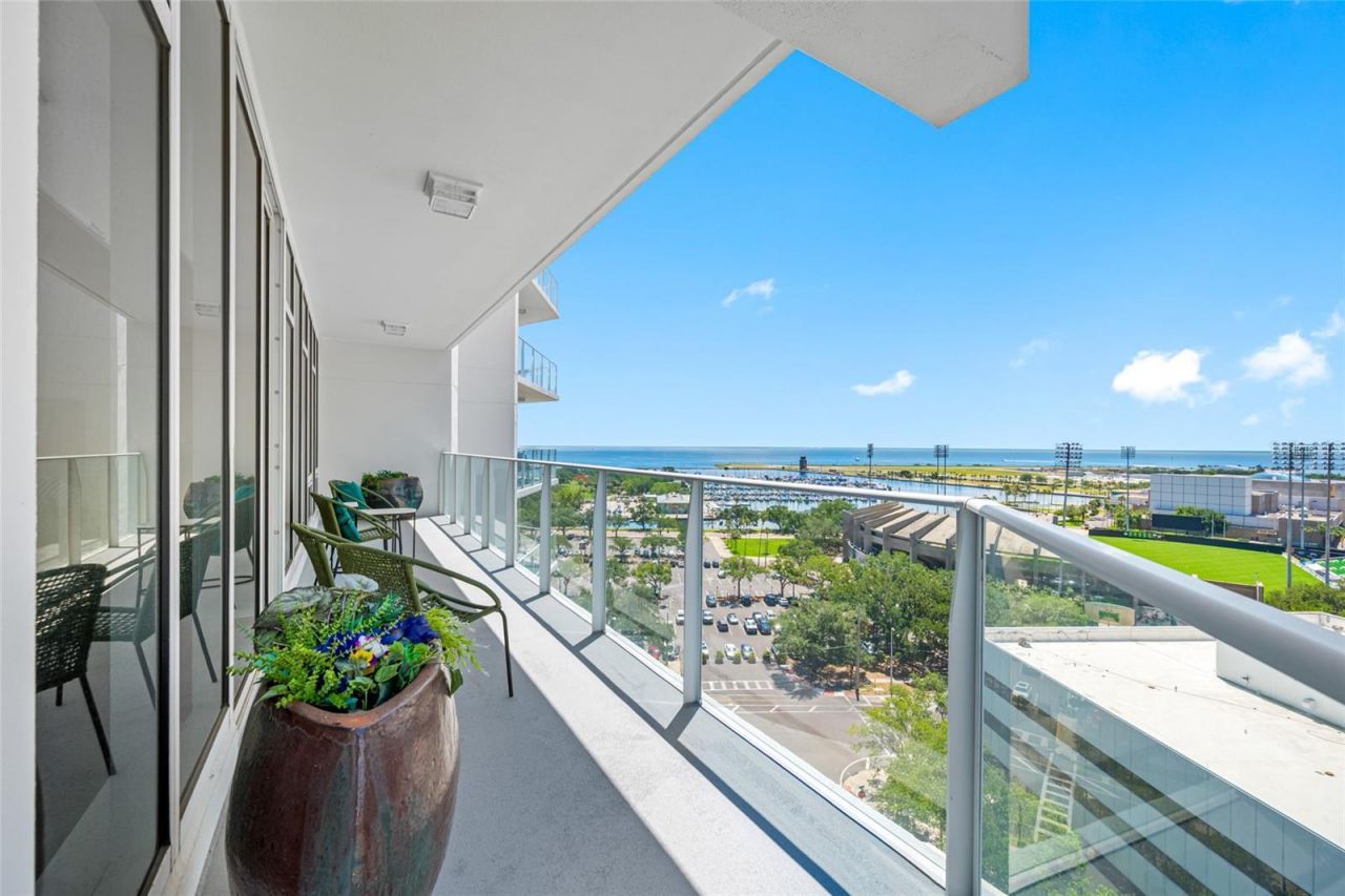 175 1st Street S, Unit 1204, Saint Petersburg, FL 33701 Photo
