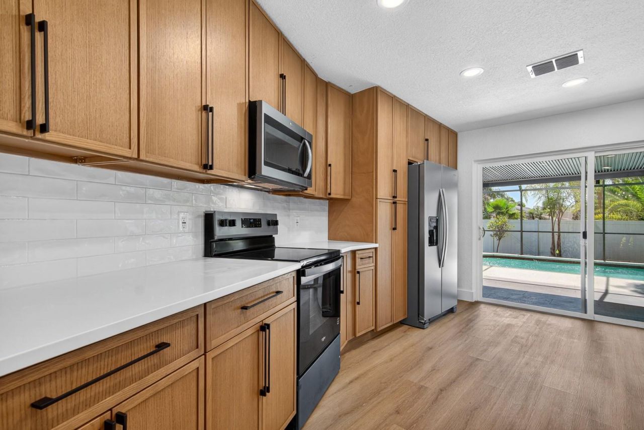1043 Ridge View Lane, Palm Harbor, FL 34683 Photo
