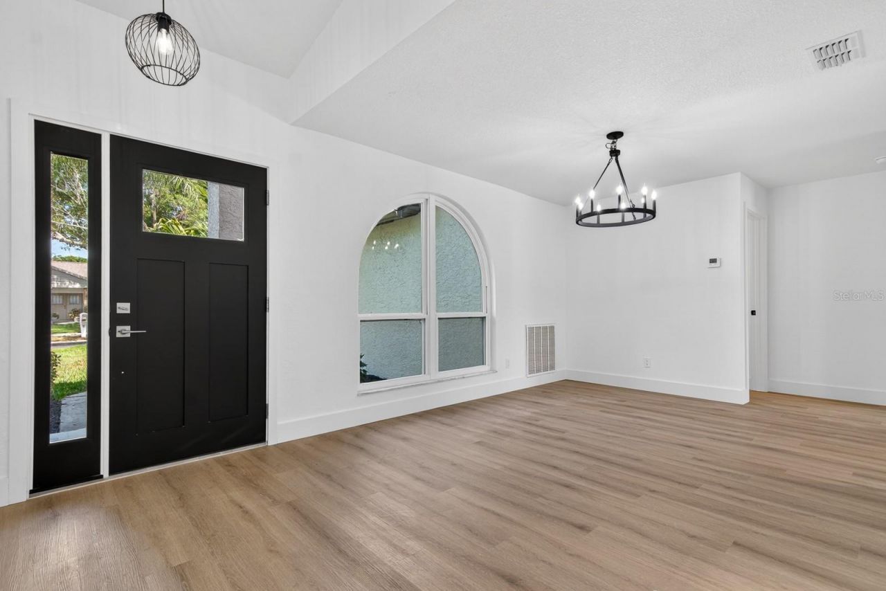 1043 Ridge View Lane , Palm Harbor, FL 34683 Photo