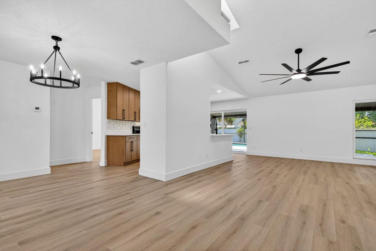 1043 Ridge View Lane , Palm Harbor, FL 34683 Photo