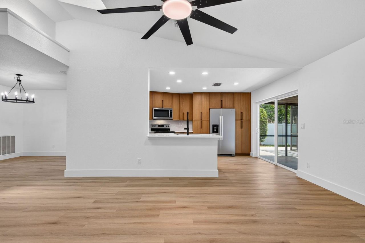 1043 Ridge View Lane, Palm Harbor, FL 34683 Photo
