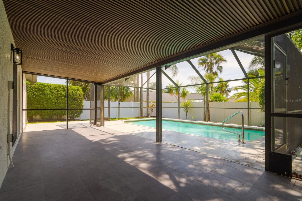 1043 Ridge View Lane , Palm Harbor, FL 34683 Photo