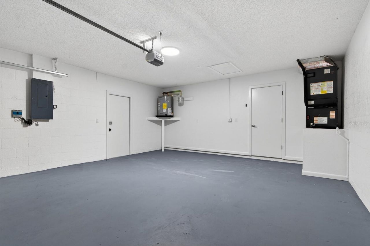 1043 Ridge View Lane, Palm Harbor, FL 34683 Photo
