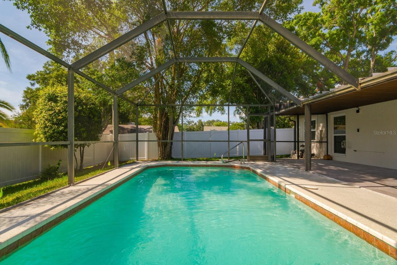 1043 Ridge View Lane , Palm Harbor, FL 34683 Photo