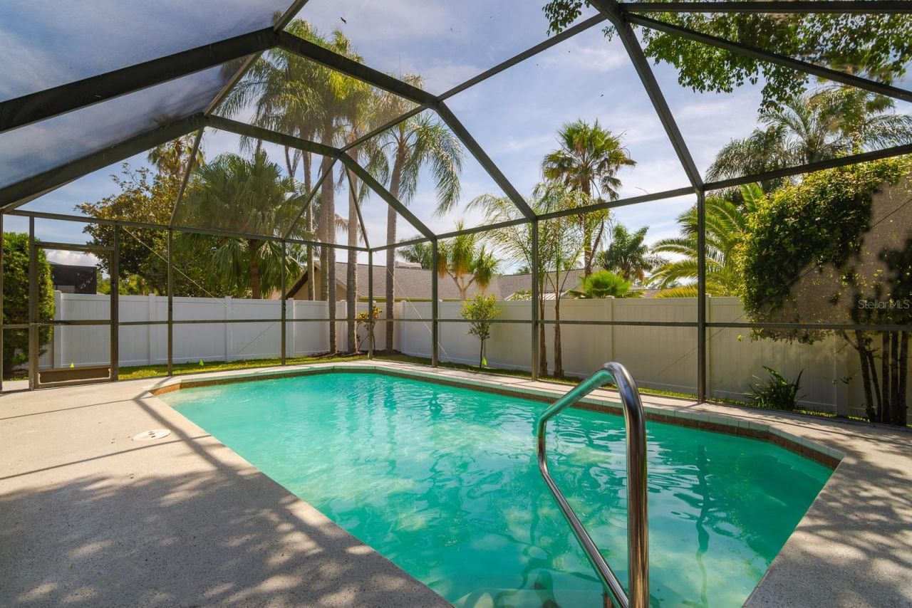 1043 Ridge View Lane, Palm Harbor, FL 34683 Photo