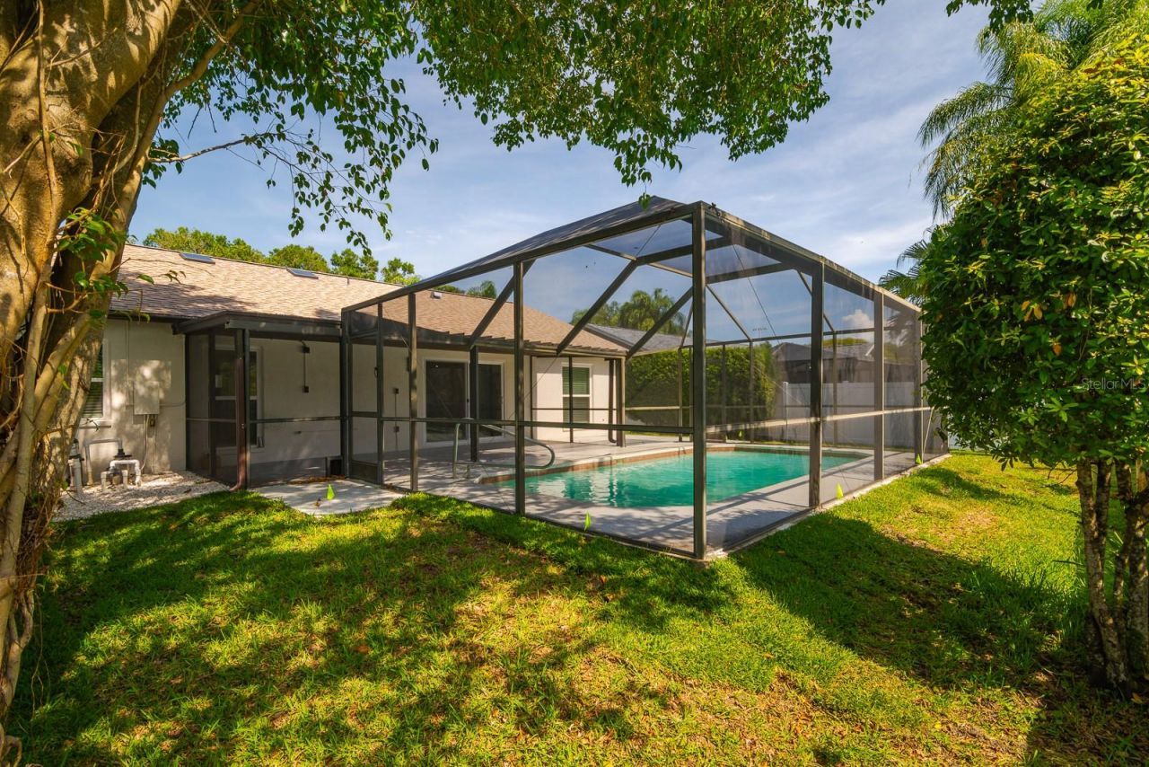 1043 Ridge View Lane , Palm Harbor, FL 34683 Photo