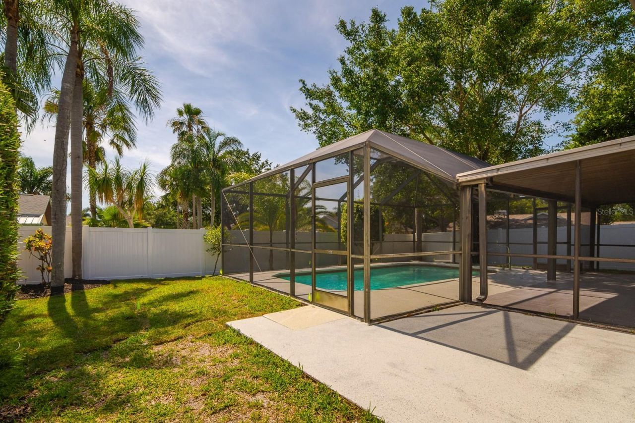 1043 Ridge View Lane , Palm Harbor, FL 34683 Photo