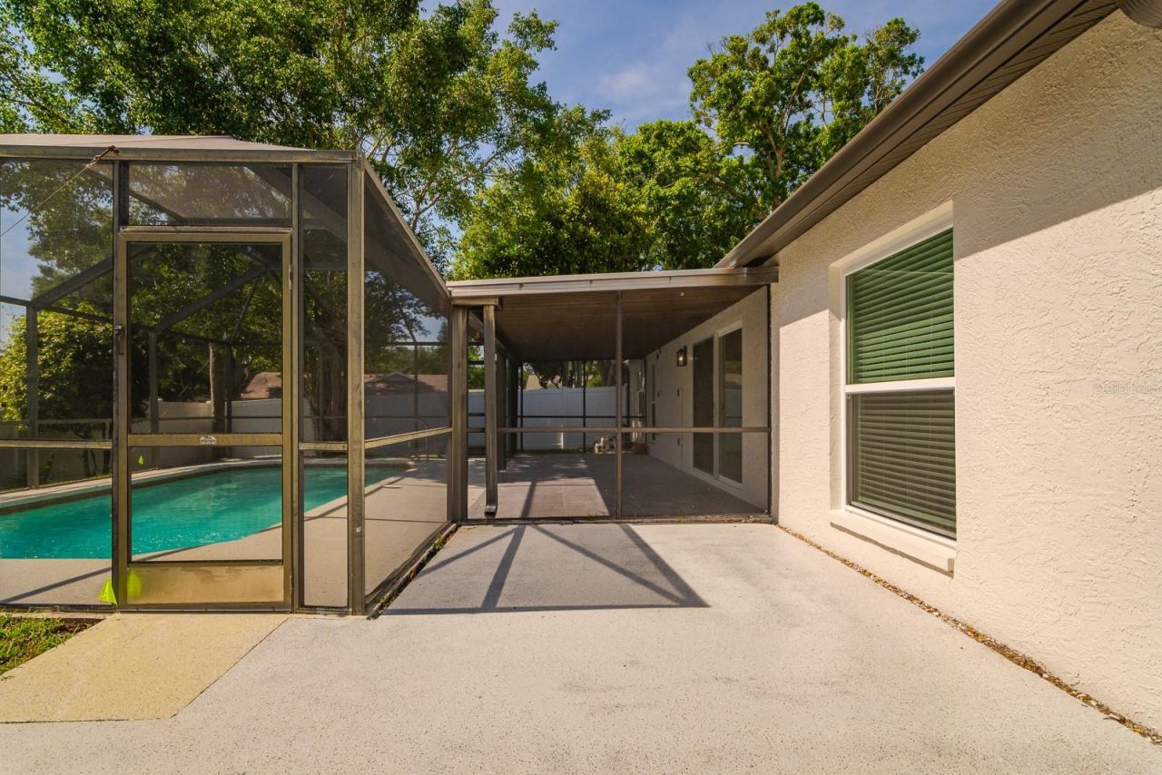 1043 Ridge View Lane, Palm Harbor, FL 34683 Photo