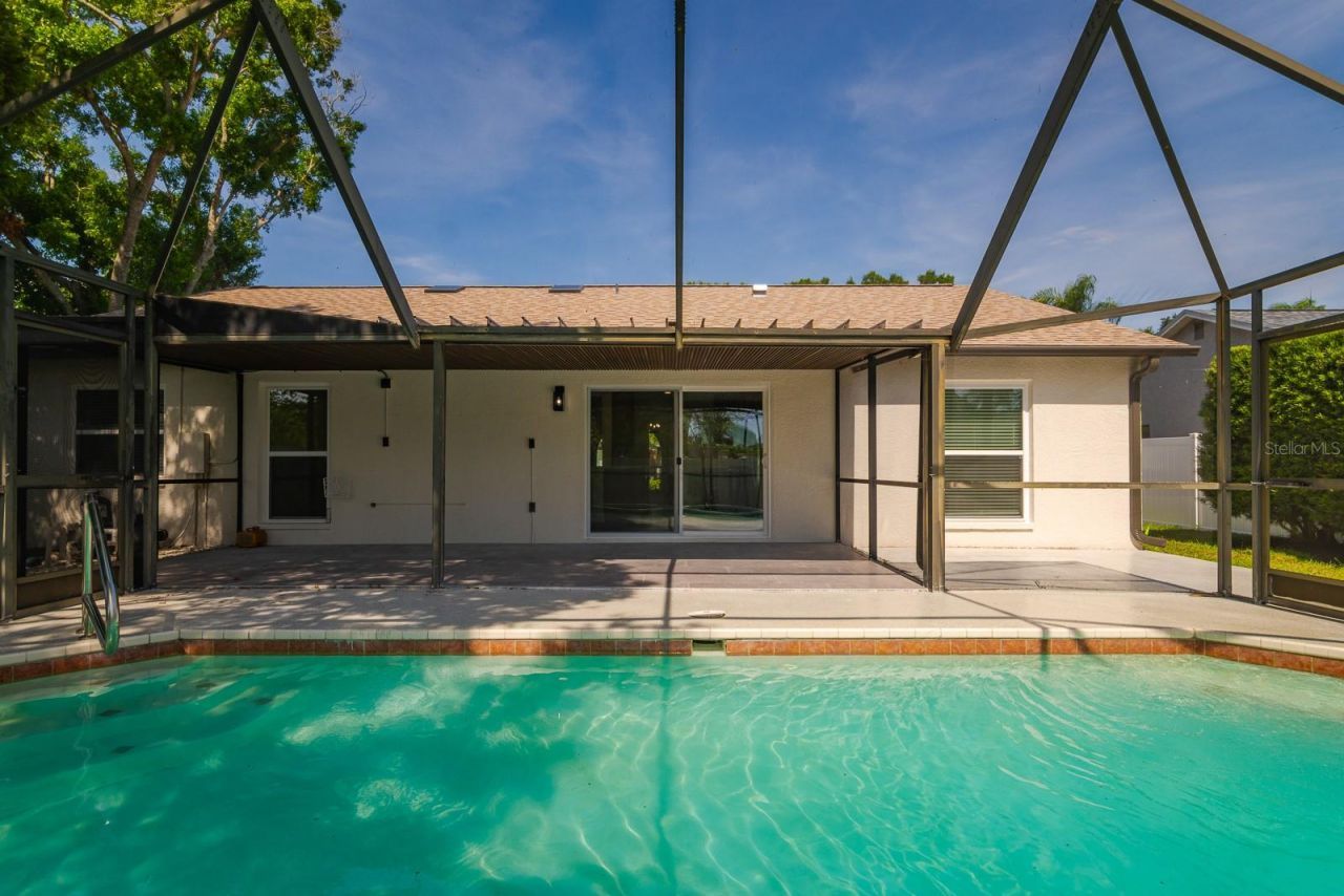 1043 Ridge View Lane, Palm Harbor, FL 34683 Photo