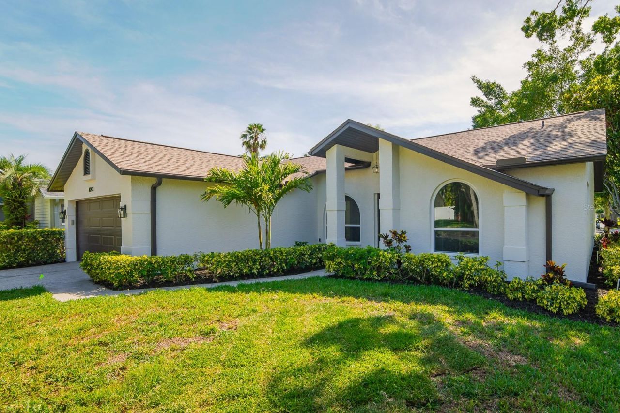 1043 Ridge View Lane , Palm Harbor, FL 34683 Photo
