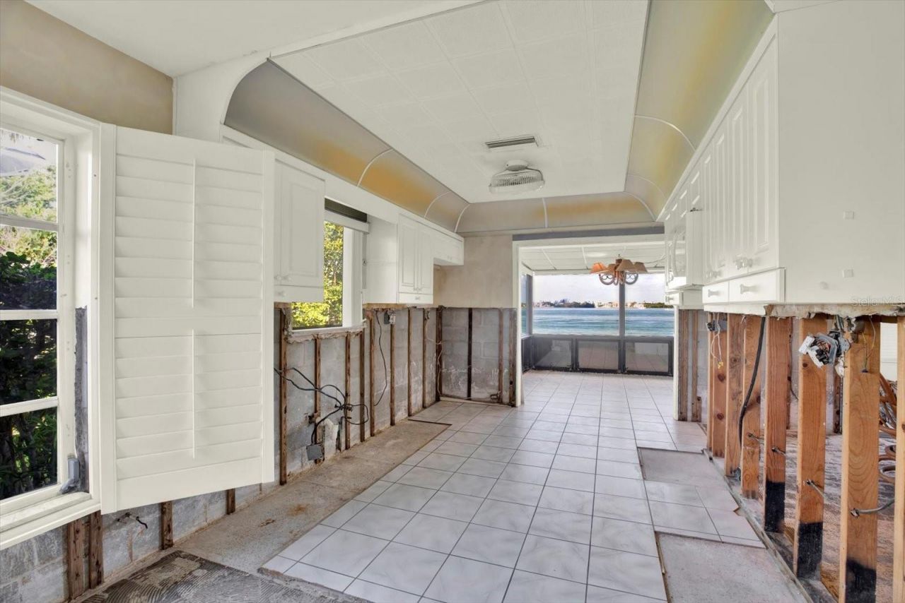 218 Driftwood Lane, Largo, FL 33770 Photo