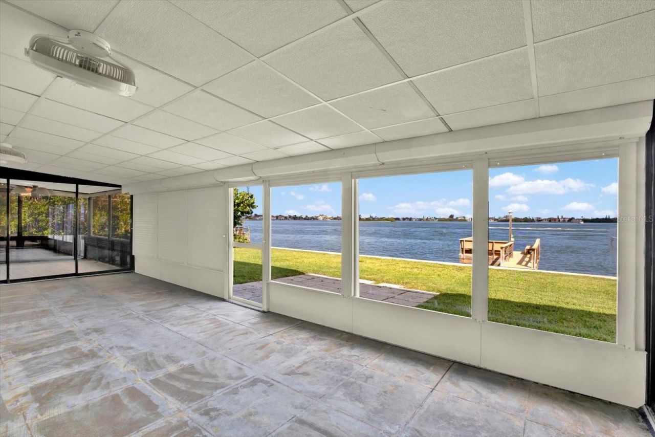 218 Driftwood Lane, Largo, FL 33770 Photo