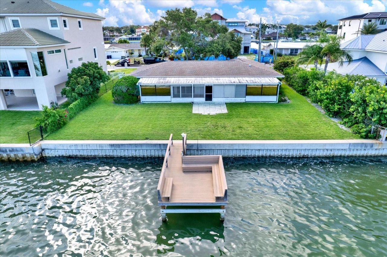 218 Driftwood Lane, Largo, FL 33770 Photo