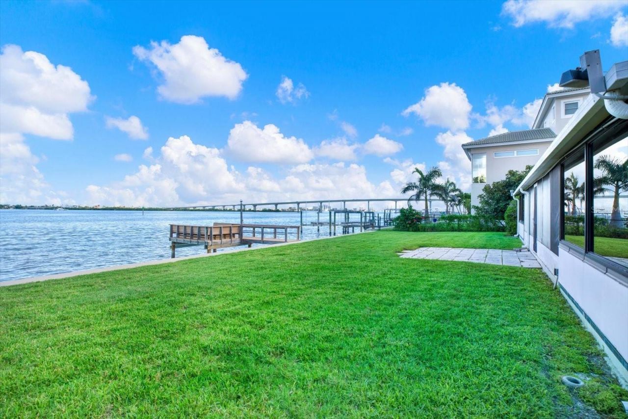 218 Driftwood Lane, Largo, FL 33770 Photo