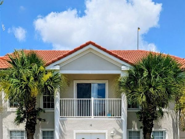 100 PALM HARBOR PARKWAY, Unit 10, PALM COAST, FL 32137