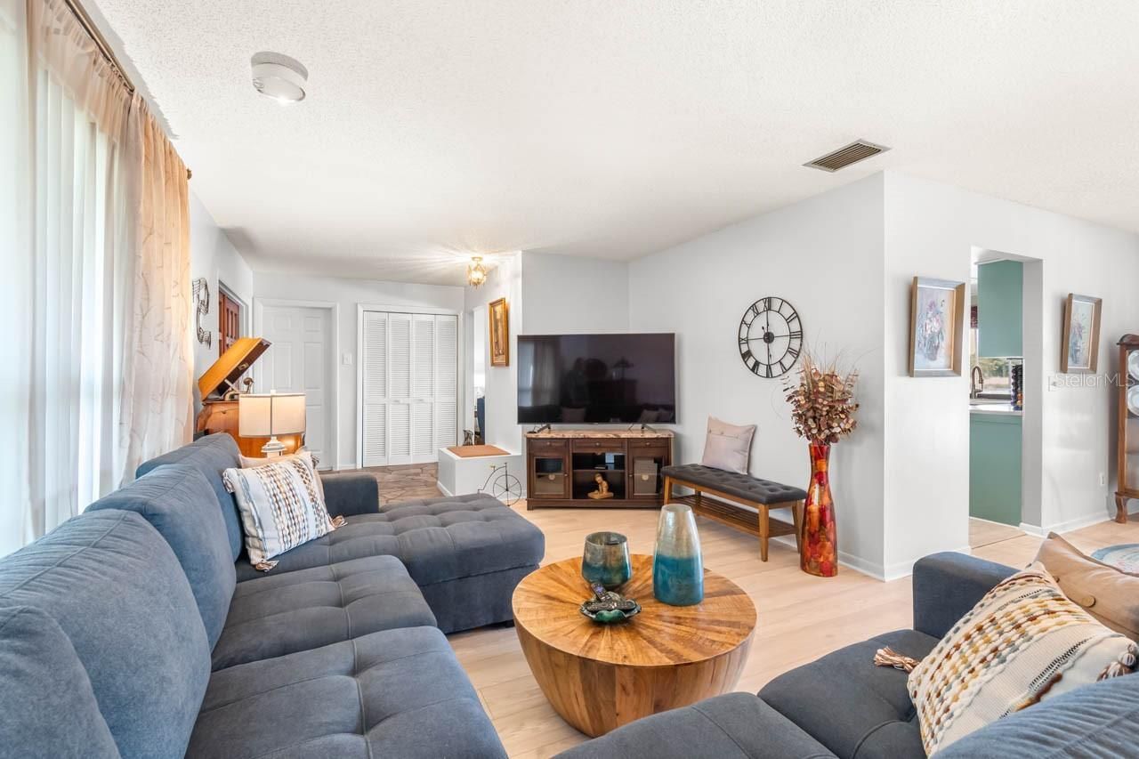 736 Flamingo Drive, Apollo Beach, FL 33572 Photo