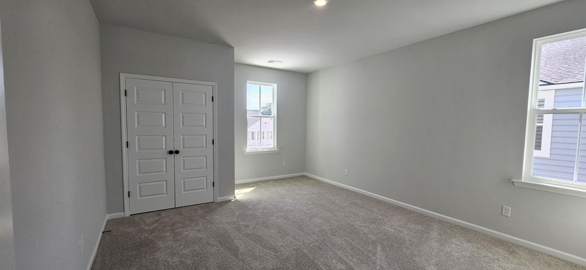 255 Maritime Street Photo 21