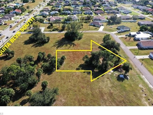 1623 SW 16th CT, CAPE CORAL, FL 33991