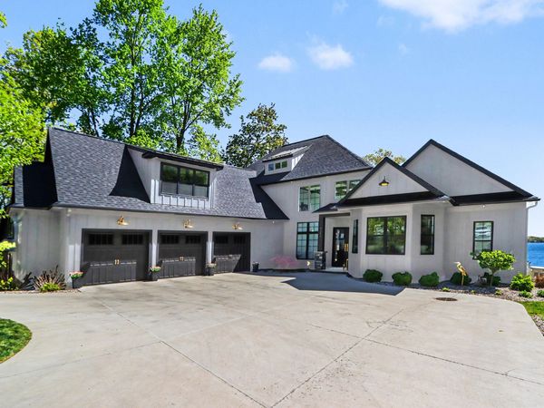 4630 E Gull Lake Drive, Unit A, Hickory Corners, MI 49060