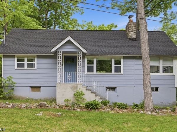 123 Glen Rd, Vernon, NJ 07422