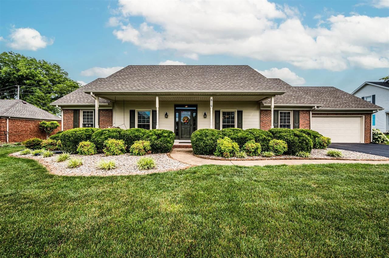 816 Wrenwood Drive, Bowling Green, KY 42103 Main Photo