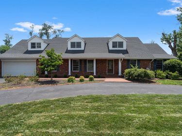 1411 Willow Way, Bowling Green, KY 42103