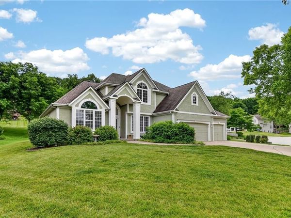 149 NE Misty Meadow Circle, Lee's Summit, MO 64064