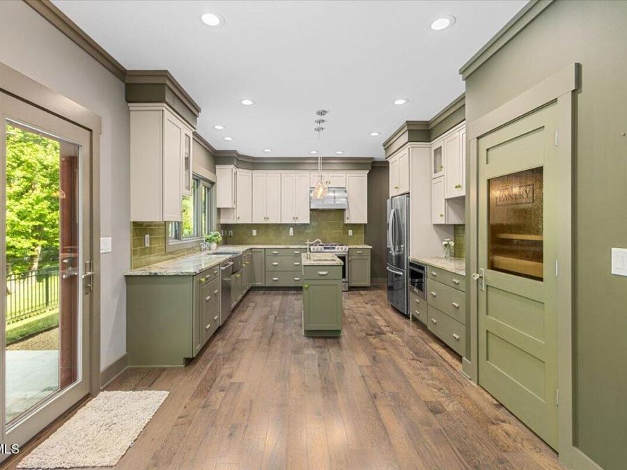Property Image 38