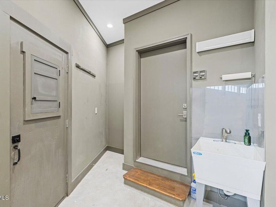 Property Image 70