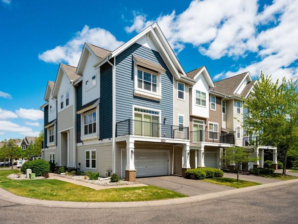 11808 Emery Village Drive N, Champlin, MN 55316