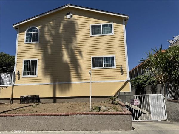 7039 Remmet Avenue, Unit G, Canoga Park, CA 91303