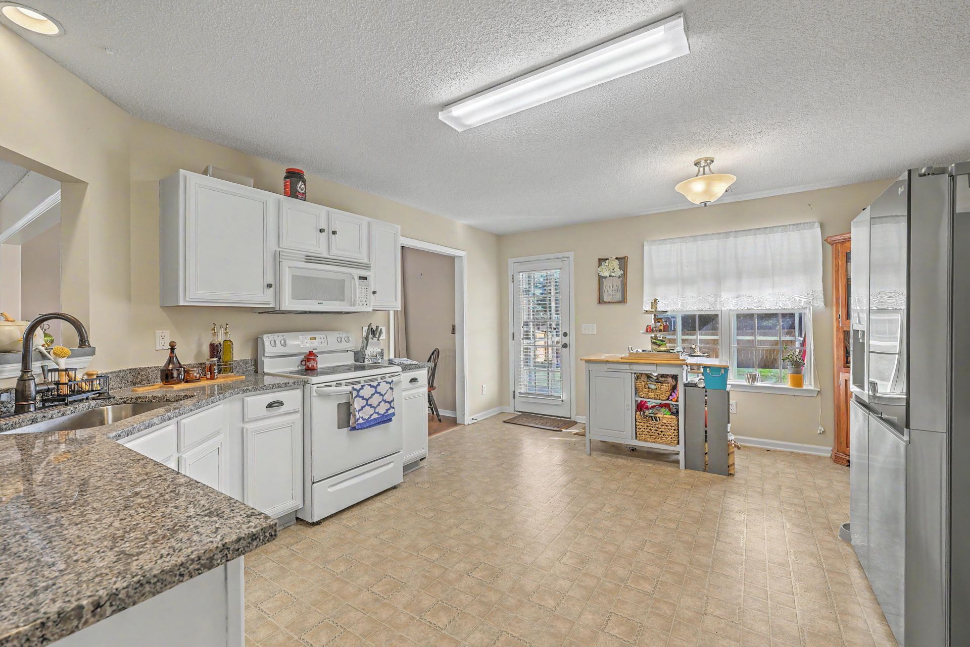 300 Dunning Road Photo 13
