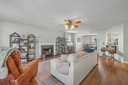 300 Dunning Road photo 4