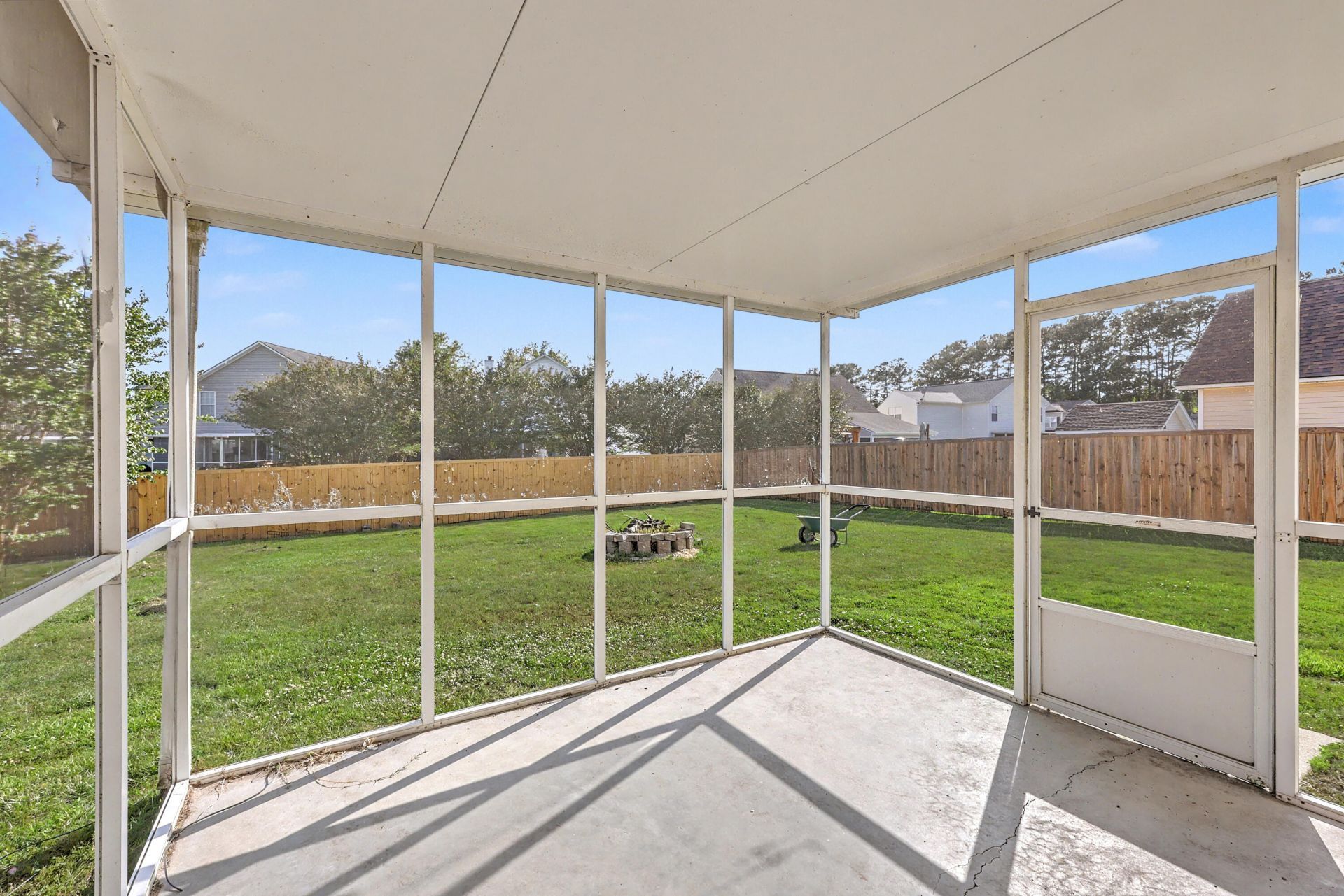 300 Dunning Road Photo 26