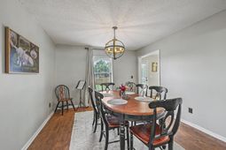 300 Dunning Road photo 4