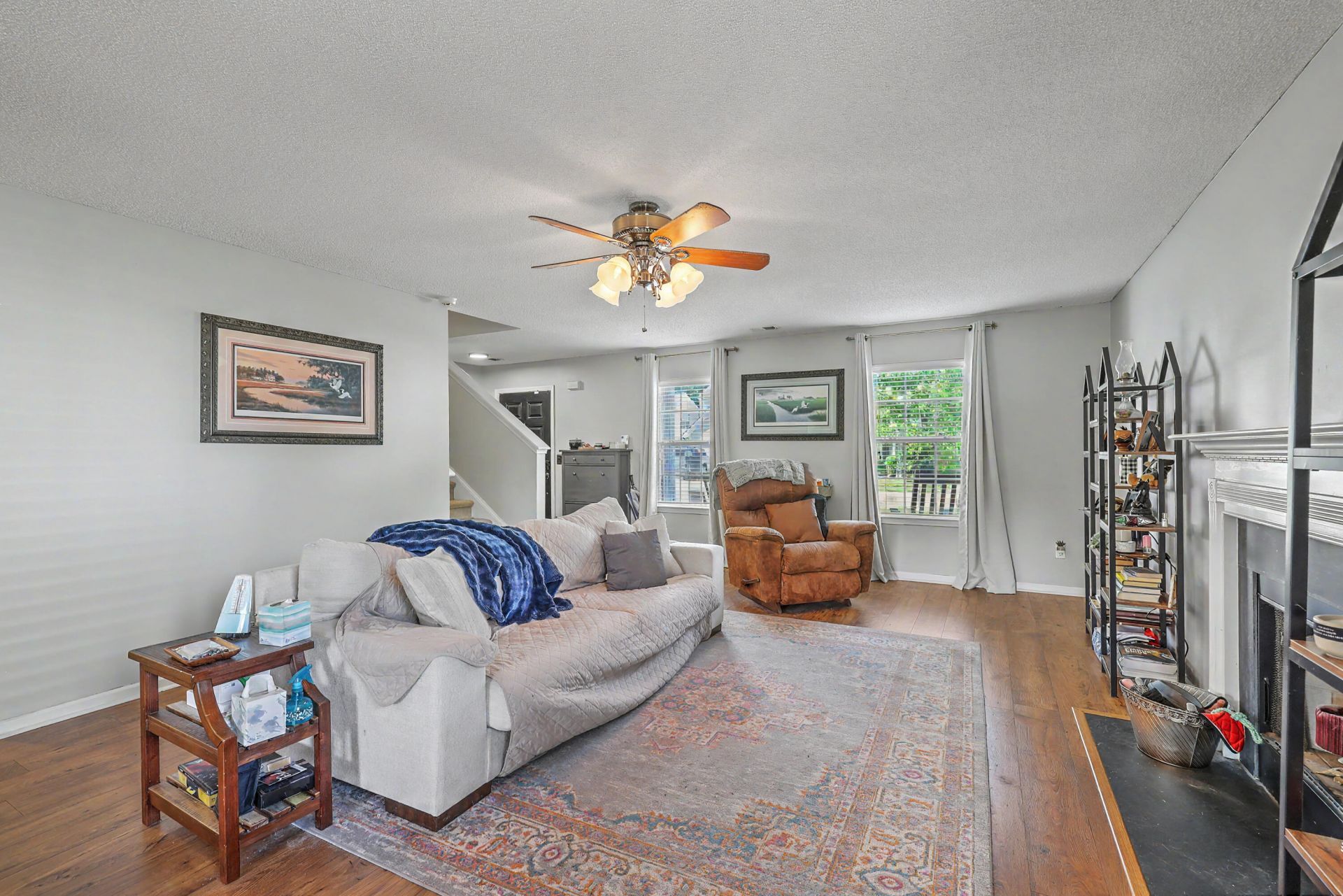 300 Dunning Road Photo 8
