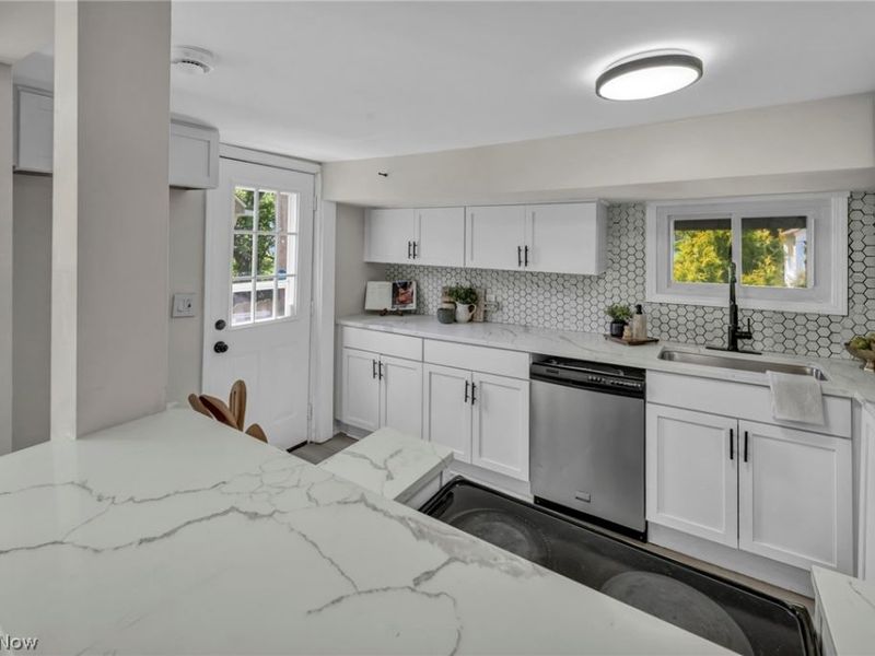 350 Kenilworth Road, Bay Village, OH 44140 Photo 13