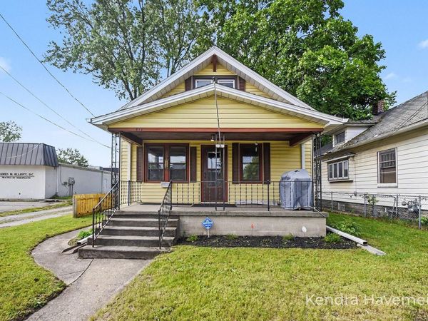 812 Richmond Street NW, Grand Rapids, MI 49504