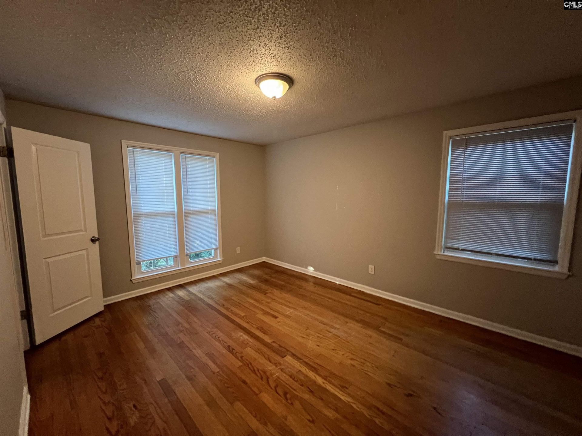 2014 Mary Hill Drive  Photo 5