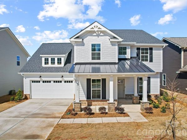 1011 High Bluff Point SE, Waxhaw, NC 28173
