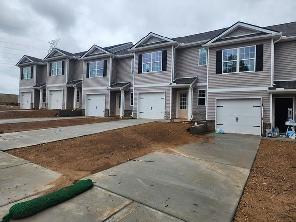 261 Dale Mires Lane, Baxter, TN 38544