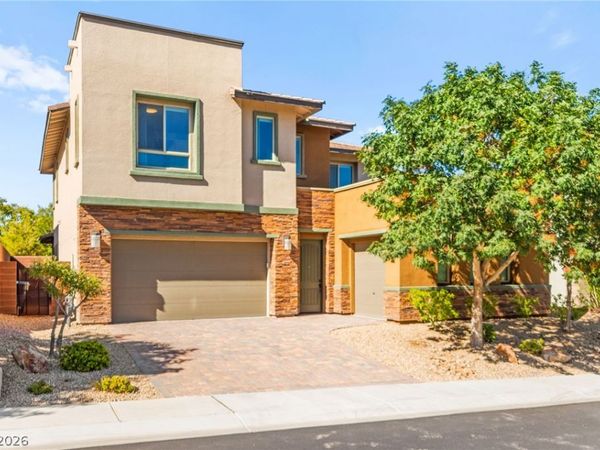 10314 Apache Blue Avenue, Las Vegas, NV 89135