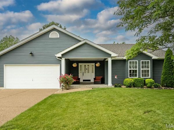 1865 Highgrove Drive, O'Fallon, MO 63366