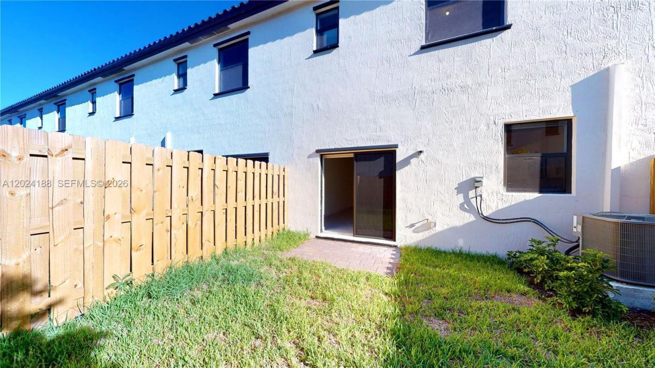 11815 SW 246 Ter, Homestead, FL 33032 Photo